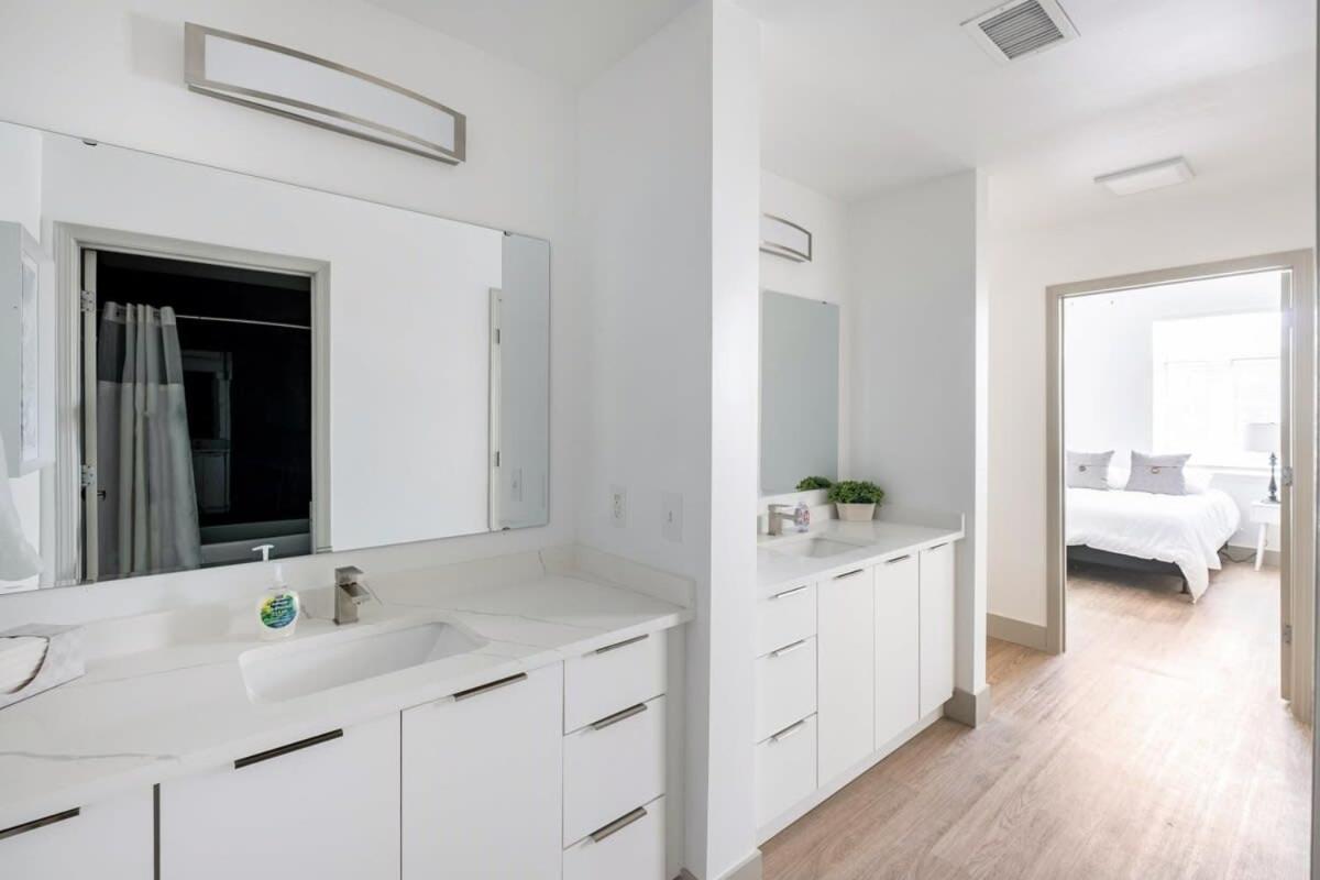 שרלוט 4B 3Ba Premium Family Apartment With Gym מראה חיצוני תמונה