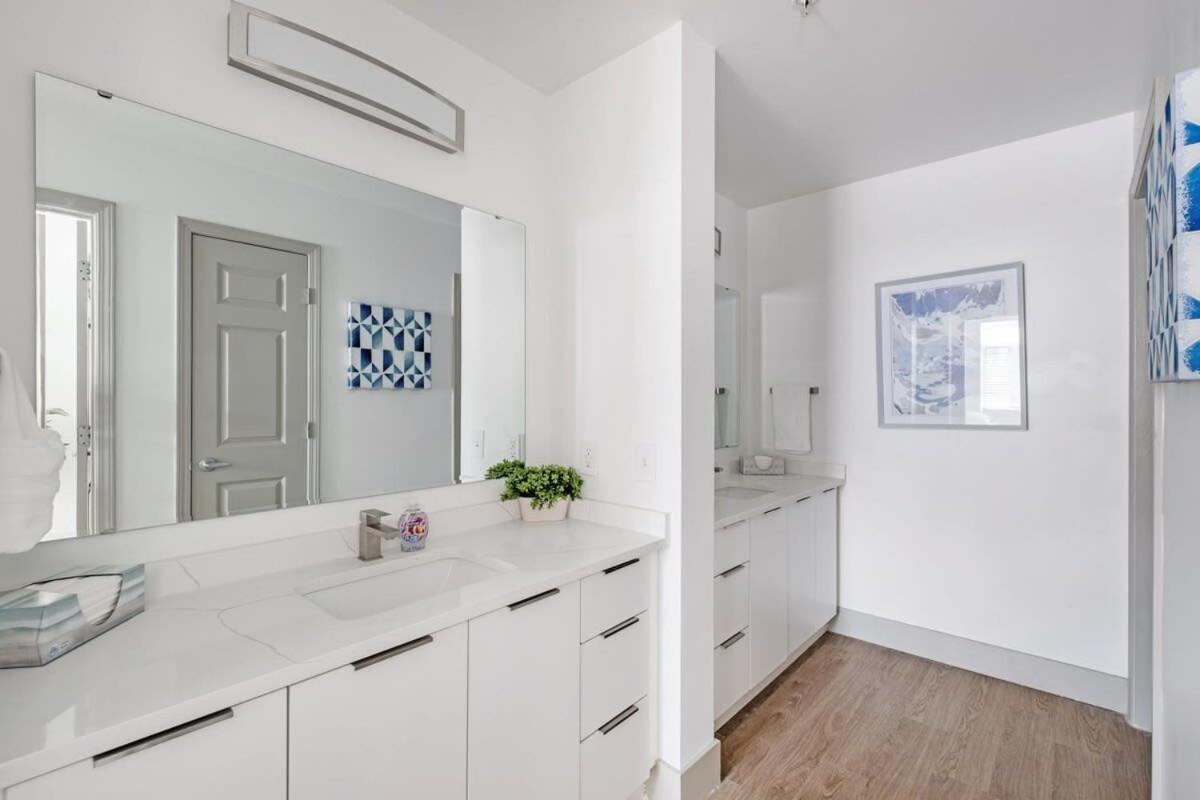 שרלוט 4B 3Ba Premium Family Apartment With Gym מראה חיצוני תמונה